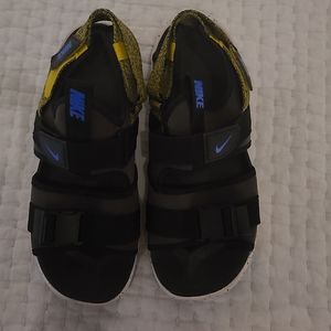 Used Size 10 Nike Slip on Active Sandals